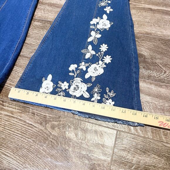 CHELSEA & VIOLET Bell Bottom Jeans Womens Size 33 High Rise Embroidered Stretch - Picture 6 of 16
